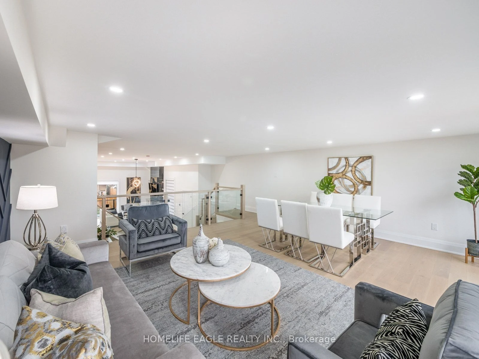 Maximized Space